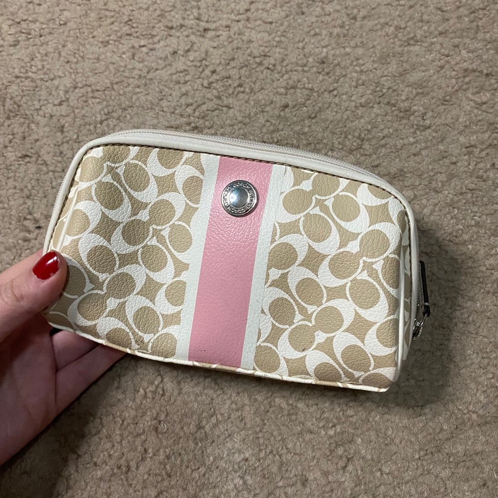 Coach wallet